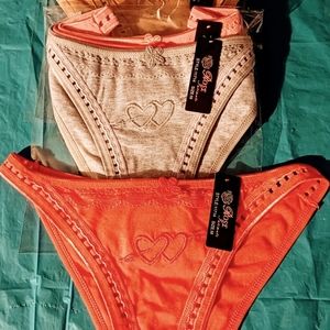 Thongs with heart shaped design